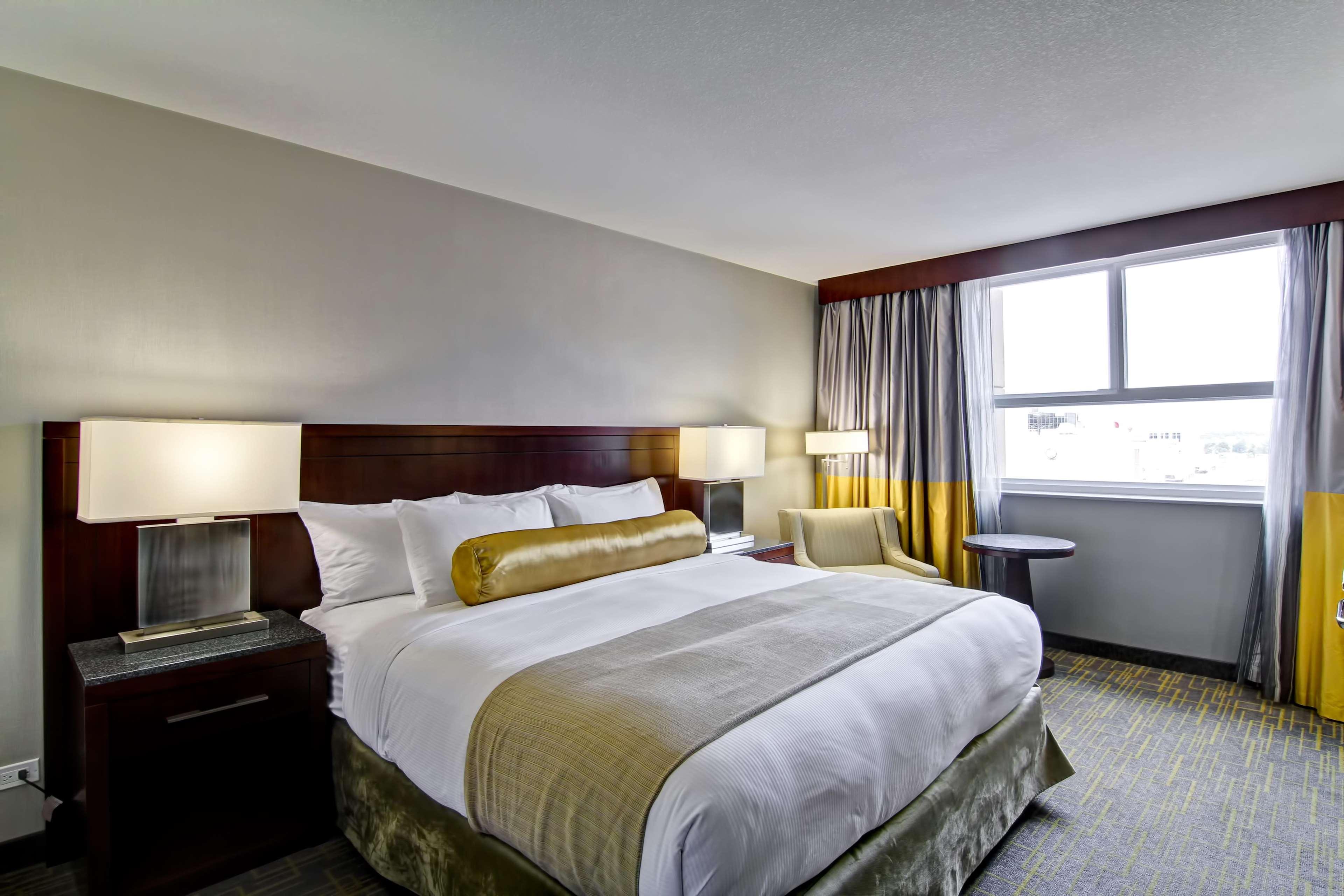 Hotel Doubletree By Hilton - Kamloops Exterior foto