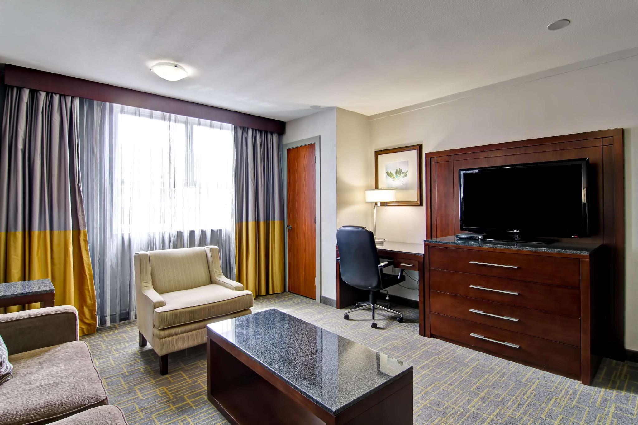 Hotel Doubletree By Hilton - Kamloops Exterior foto