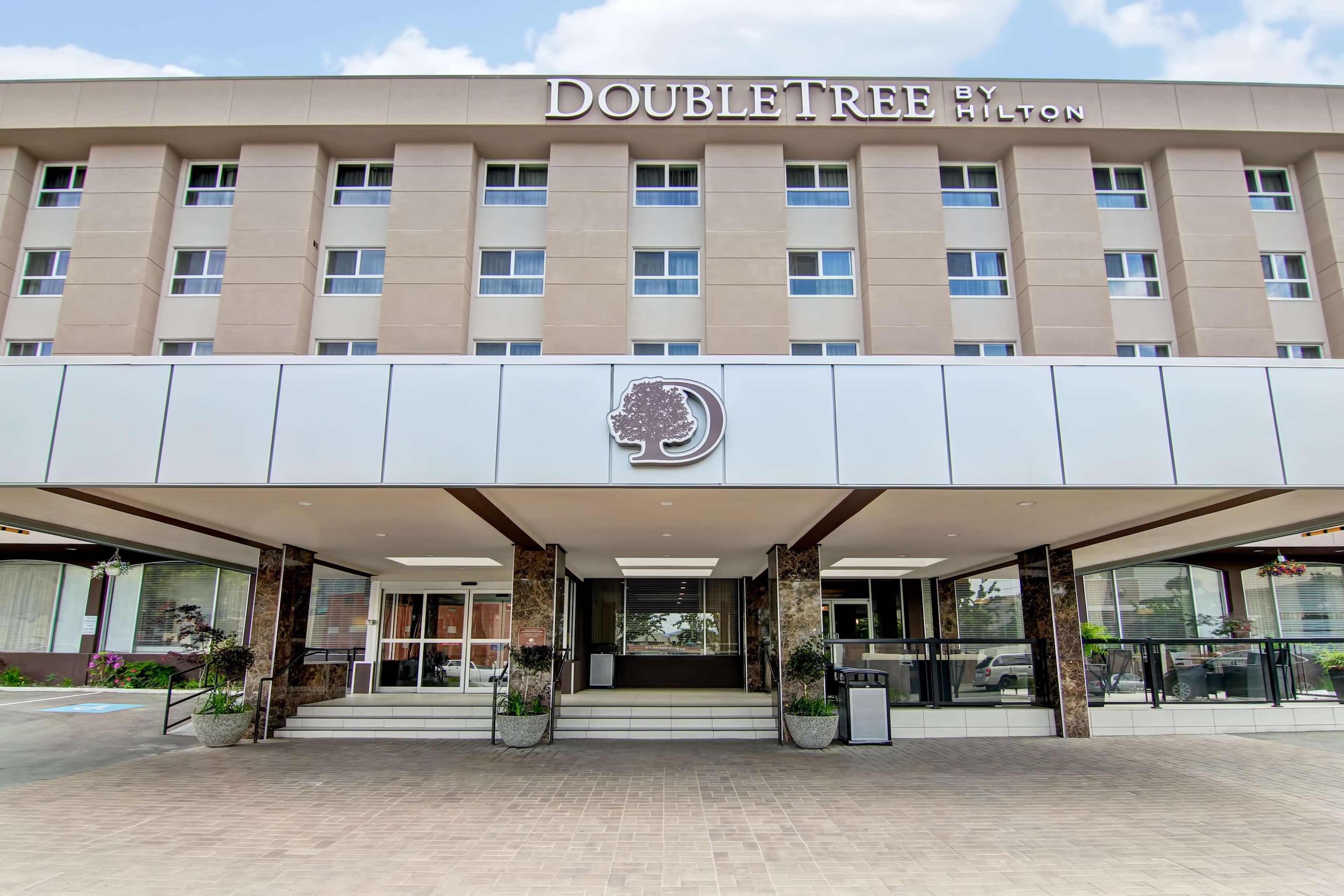 Hotel Doubletree By Hilton - Kamloops Exterior foto