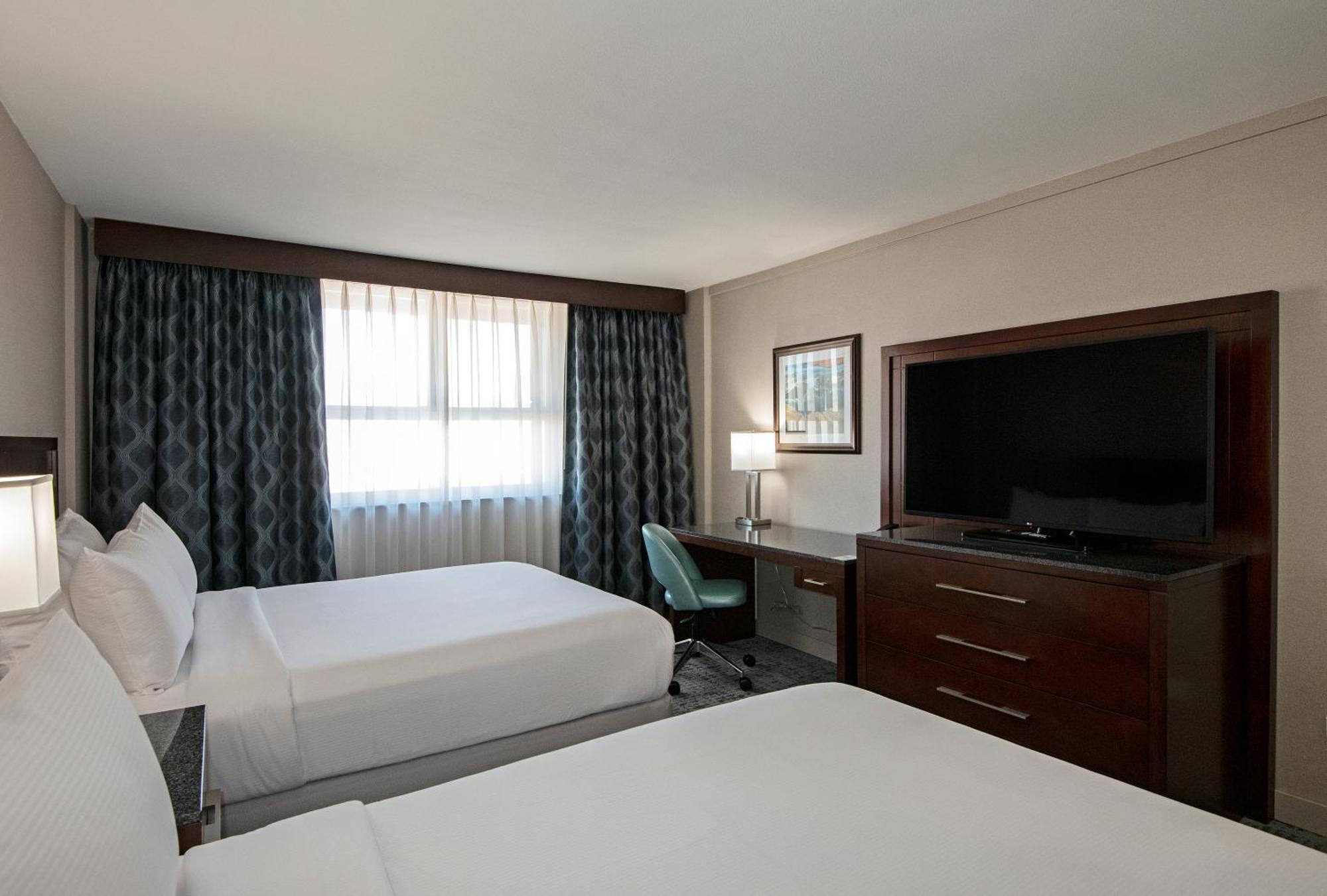 Hotel Doubletree By Hilton - Kamloops Exterior foto